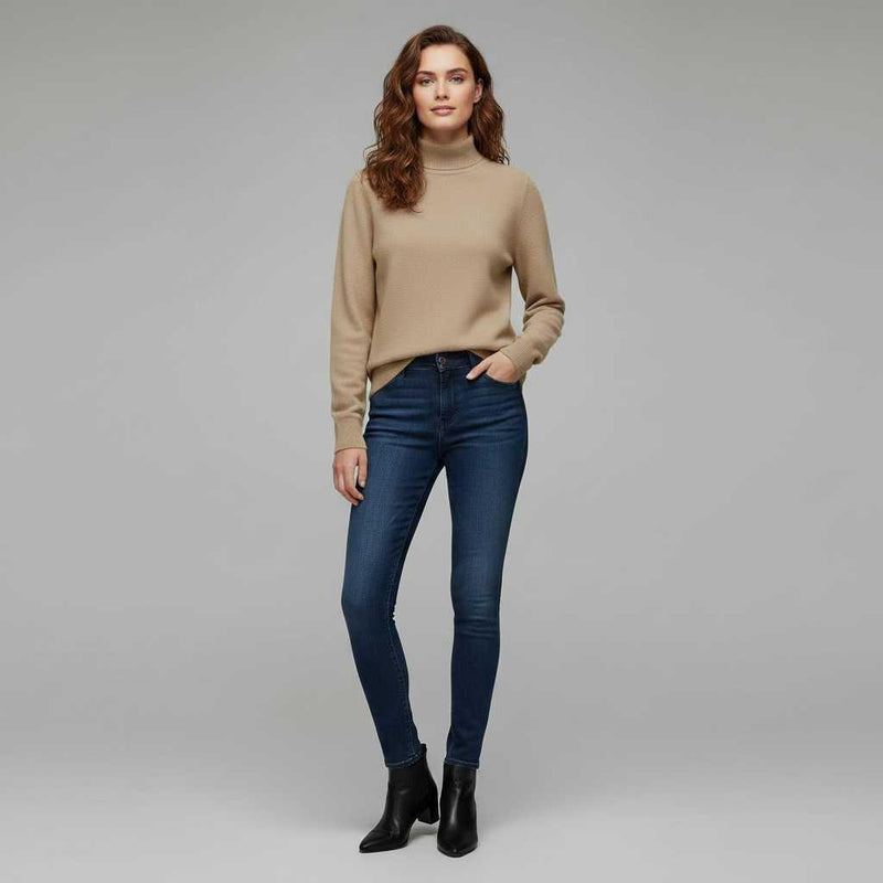 Elegant Women's Sweater | Timeless Comfort Fashion Top